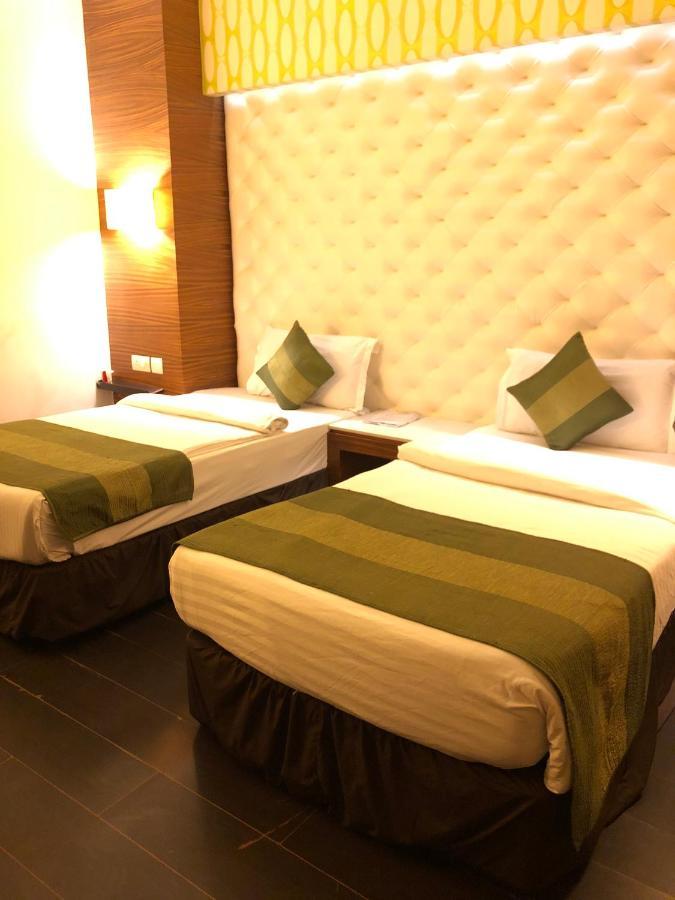Hotel Ivory 32 Neu-Delhi Exterior foto